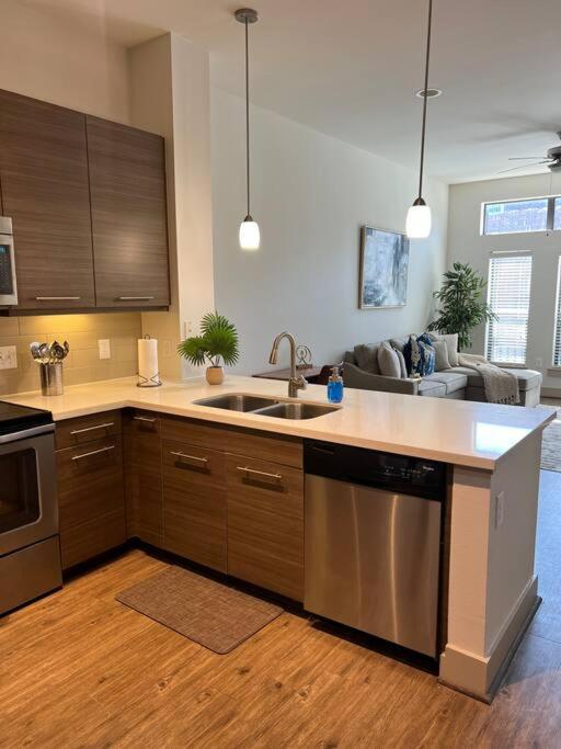 Lovely 1 Bedroom Apt Midtown Htx Houston Exteriör bild